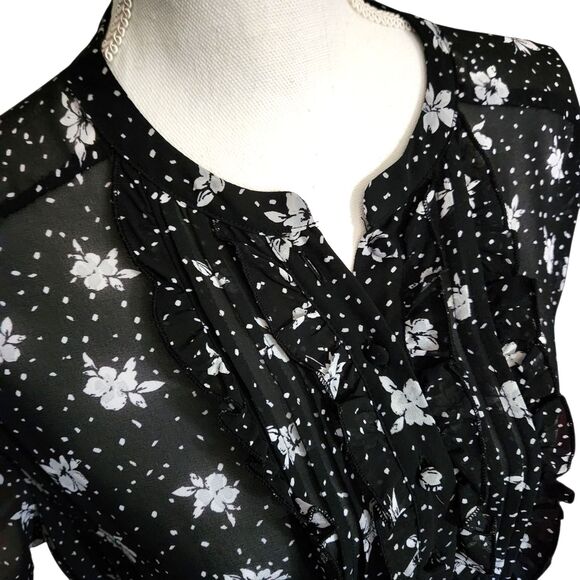 Torrid Blouse Black Floral Sheer Button Front Ruffle Elastic Waist Womens Size 1 - Picture 2 of 7